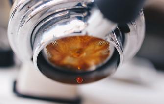 Cảm nhận hương vị tinh túy từ tách cà phê Arabica Đà Nẵng