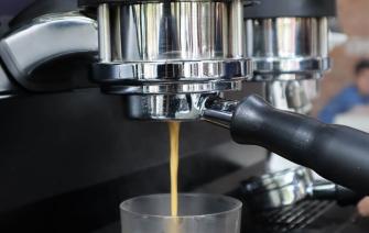 Shot là gì? Cú nổ “Big Bang” mãnh liệt dành cho vị giác