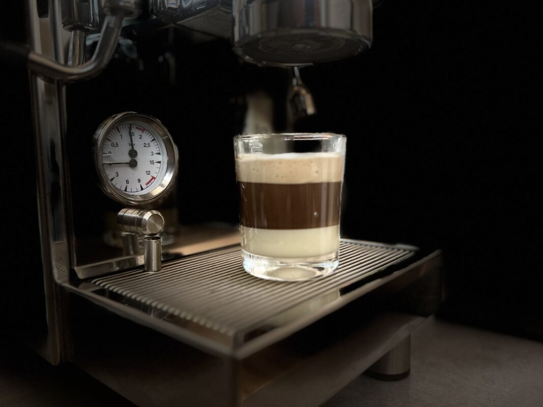 Café Bombón: Hương vị độc đáo của Espresso và sữa đặc