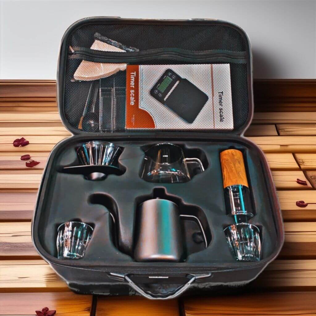 Túi đồ nghề barista chuyên nghiệp của những "nghệ nhân" cà phê