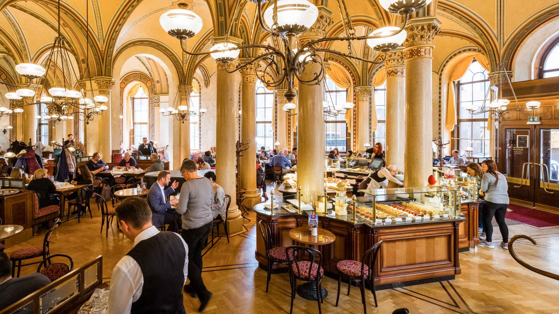 Cách thưởng thức cà phê Viennese: Độc đáo và đầy quyến rũ