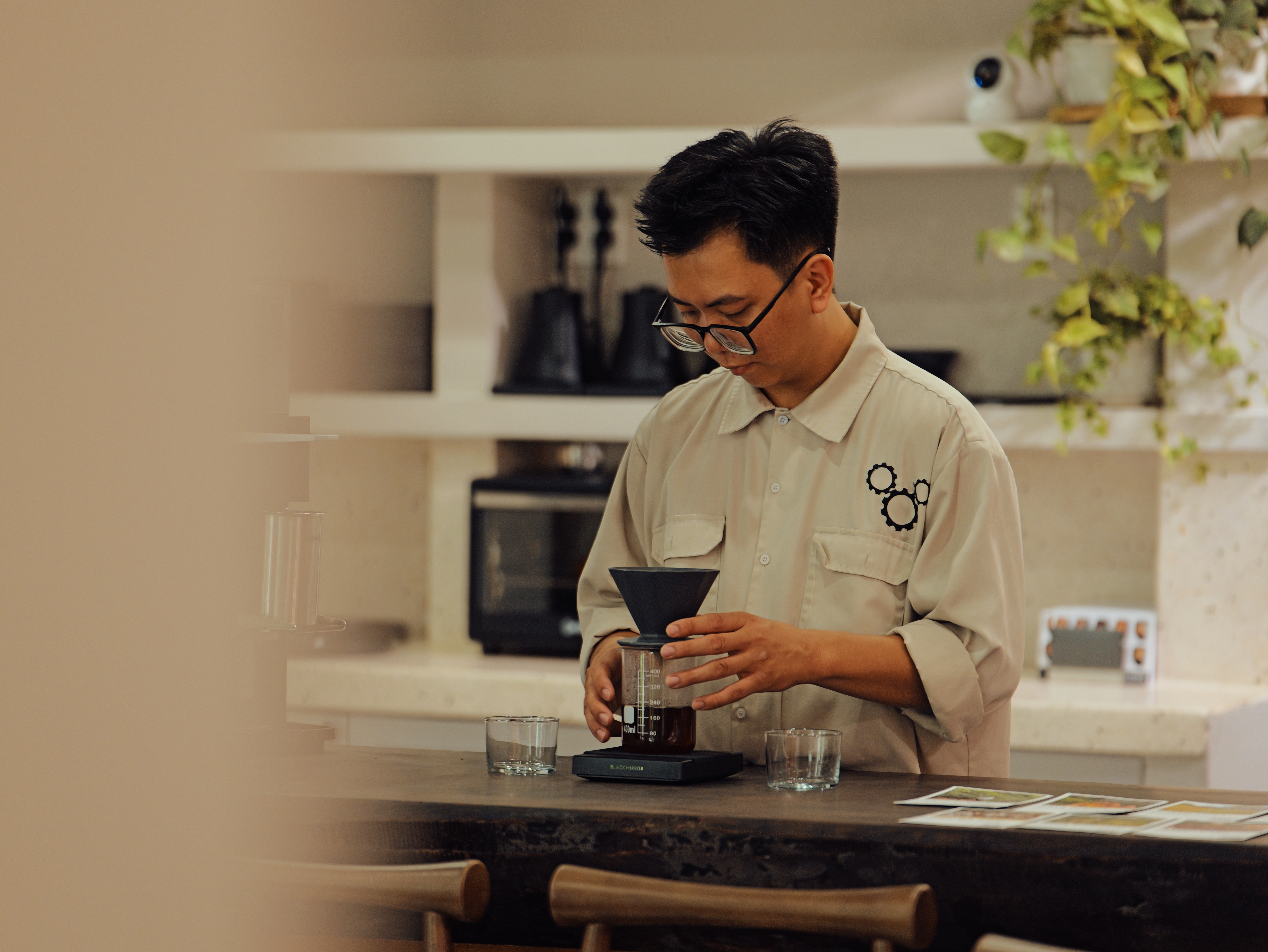 XLIII Coffee - quán cà phê yên tĩnh ở Thảo Điền bạn không thể bỏ lỡ