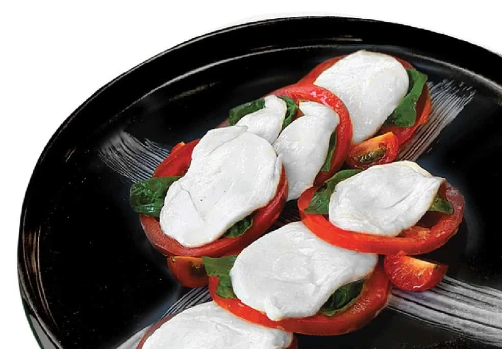 202508140216 Caprese Salad e1755138460973
